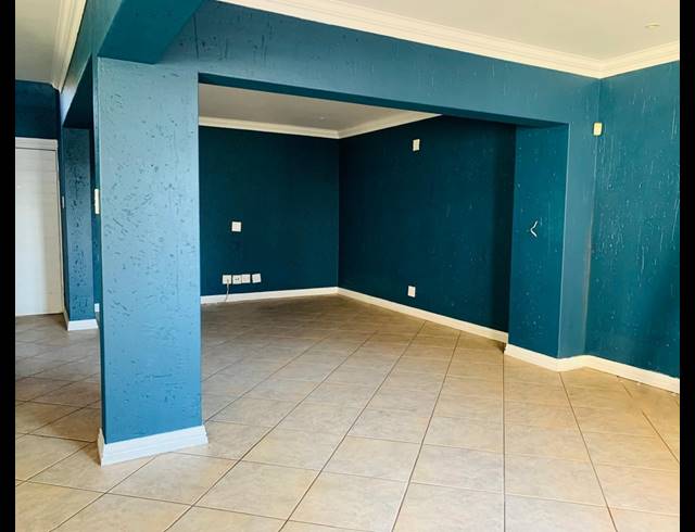 3 BEDROOM TOWNHOUSE FOR SALE IN VANDERBIJLPARK SE 2